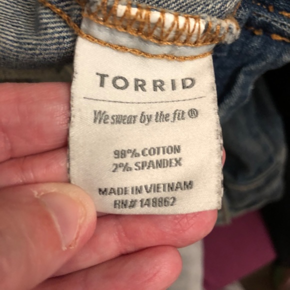 Torrid Distressed Blue Denim Jean Jacket size 0 - Picture 4 of 4